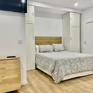  Apartamento Estudio Califa Parking Free
